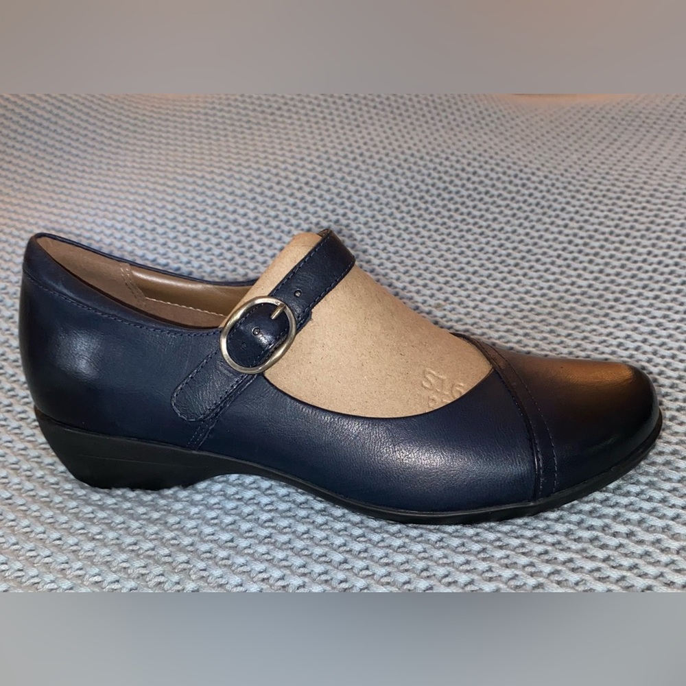 Dansko flats
